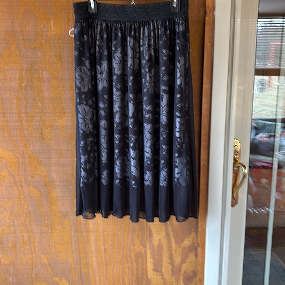 Lularoe skirt size medium